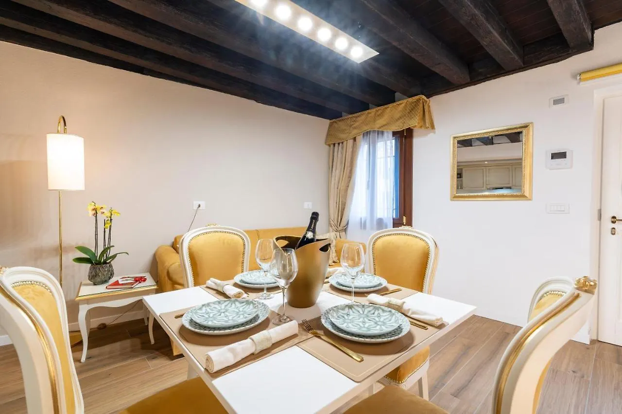 Laguna D'Oro Luxury Apartments Venice