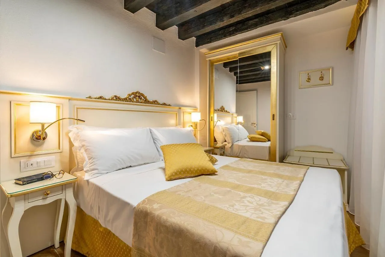 Laguna D'Oro Luxury Apartments Venice