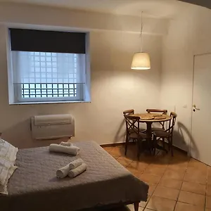 https://the-loft-of-puppets.it-romehotels.com