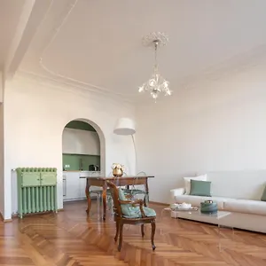 Venetian Palace R&r Apartment