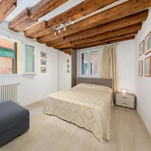Cadamore Apartment