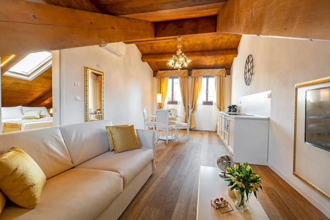 Laguna D'Oro Luxury Apartments Venice 0*,